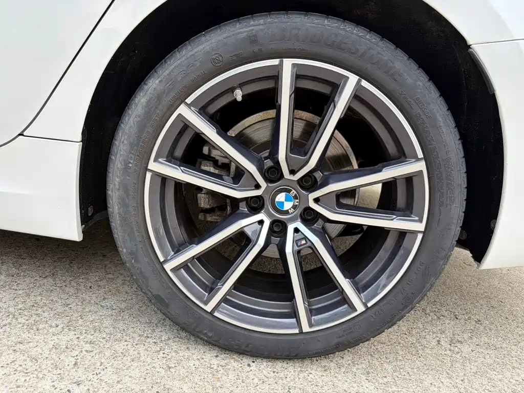 BMW 3 Series — миниатюра 21