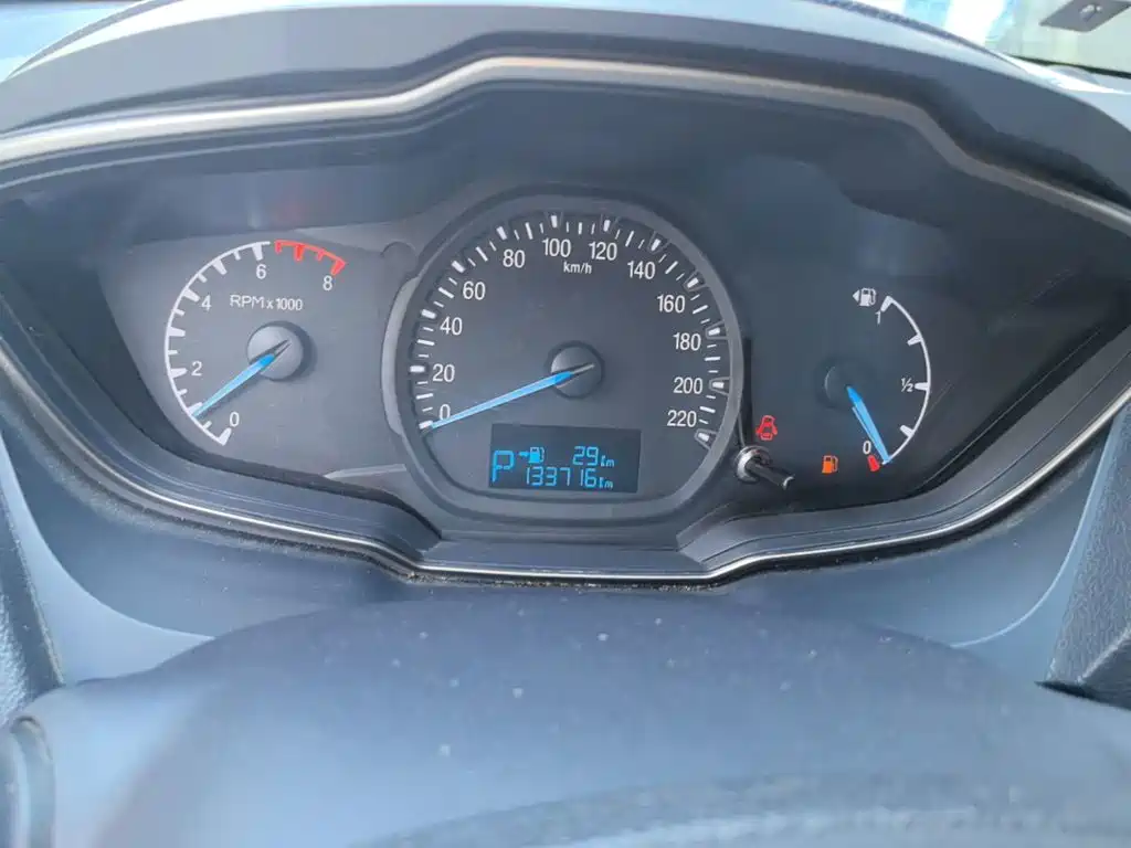 Ford Escort — миниатюра 12