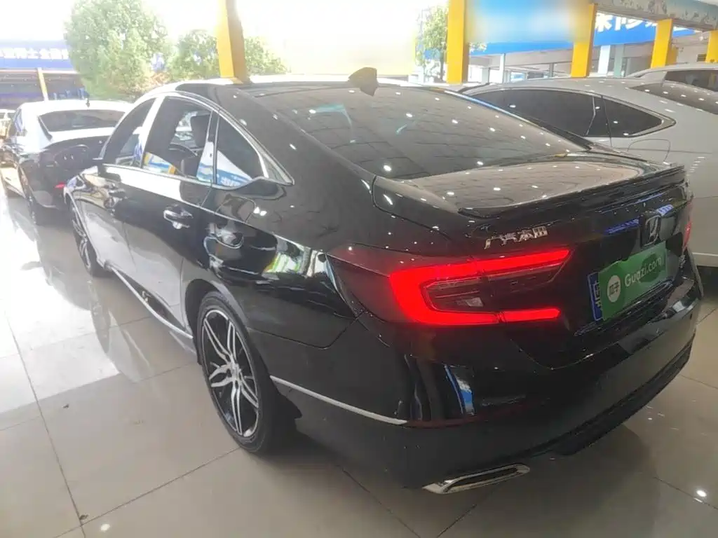 Honda Accord — миниатюра 5