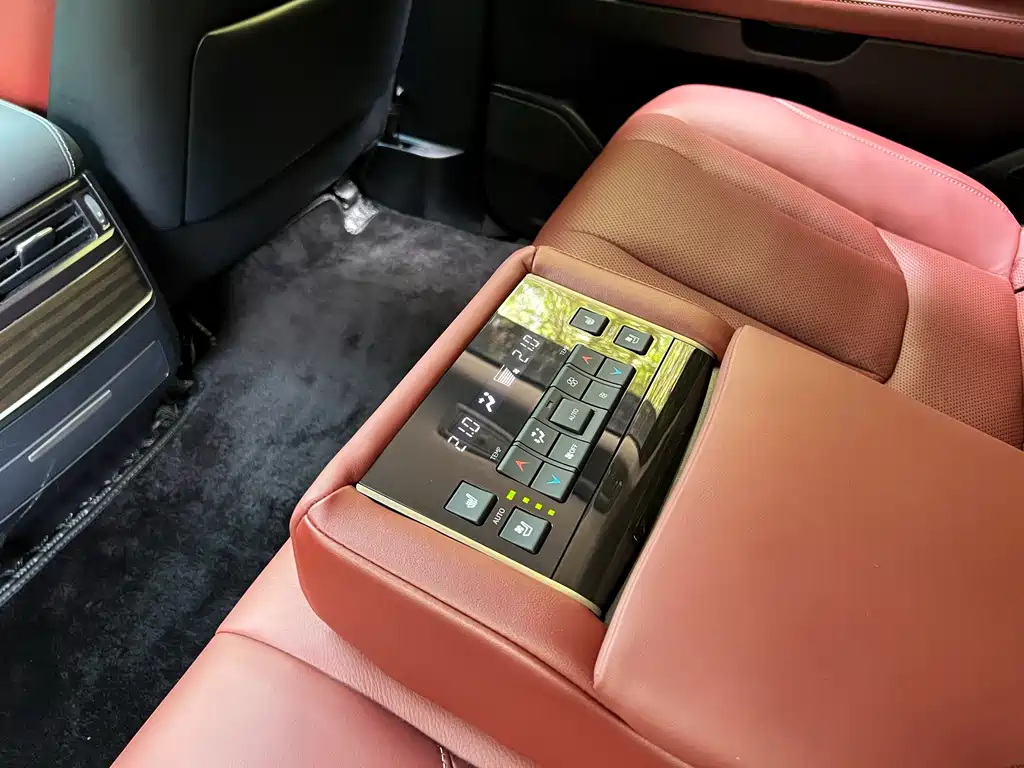 Lexus LX 2019 570 Luxury