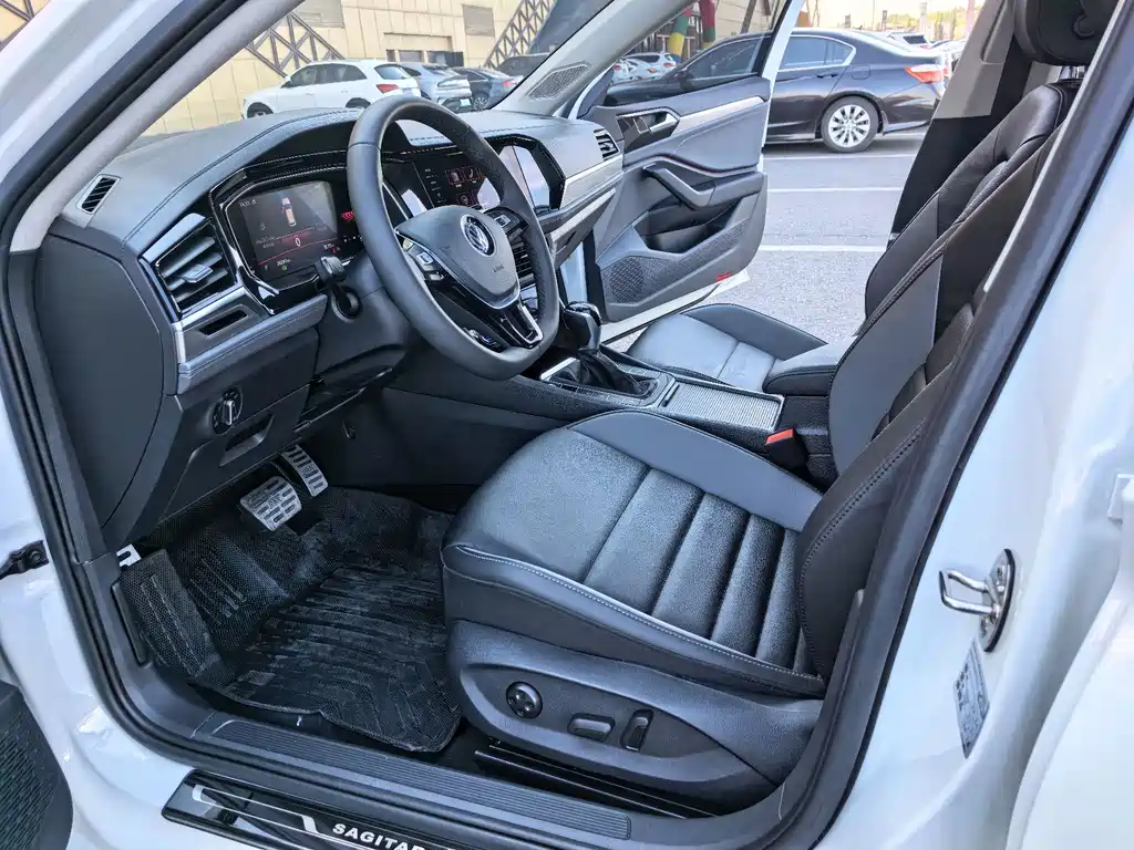 Volkswagen Sagitar — миниатюра 10