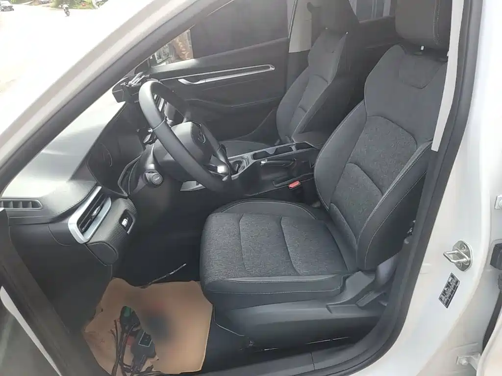 Geely Emgrand — миниатюра 15