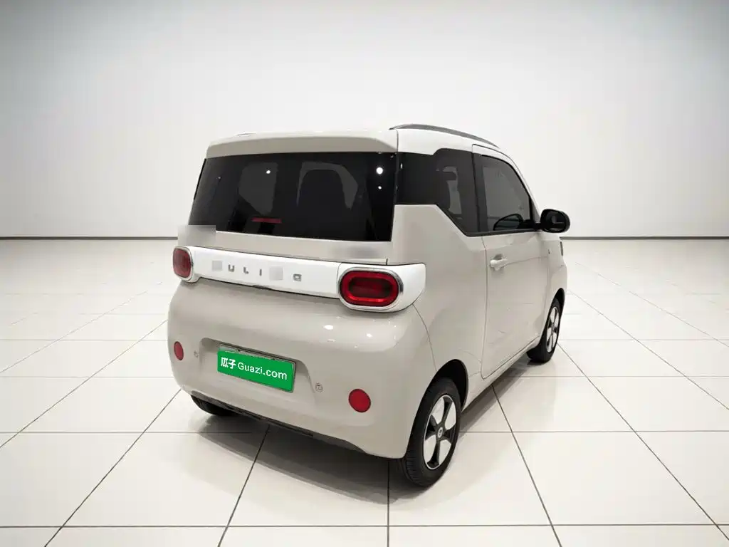 Wuling MINIEV — миниатюра 4