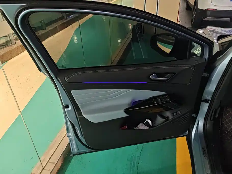 Volkswagen ID.4 X — миниатюра 7