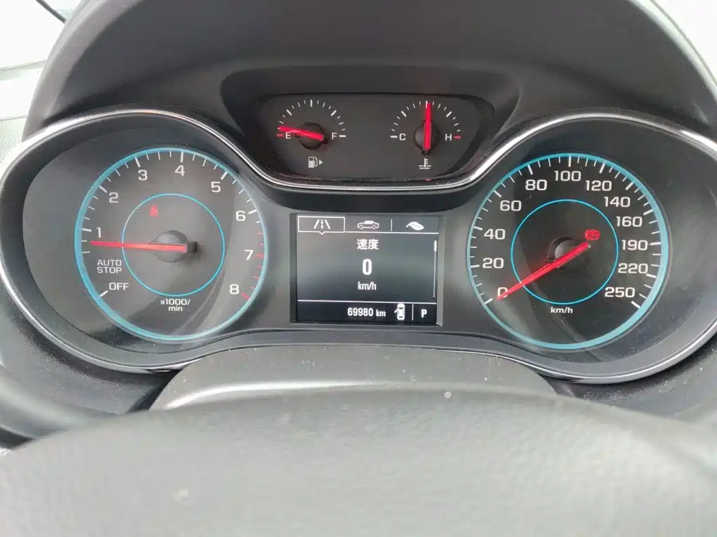 Chevrolet Cruze — миниатюра 12