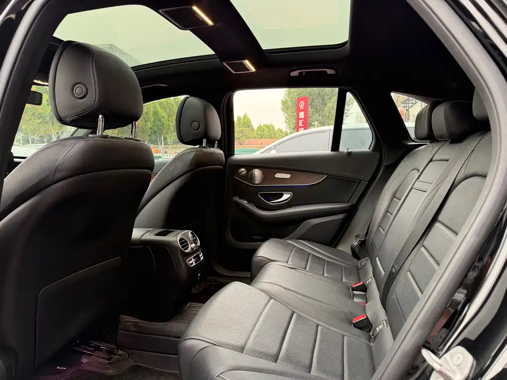 Mercedes-Benz GLC — миниатюра 8