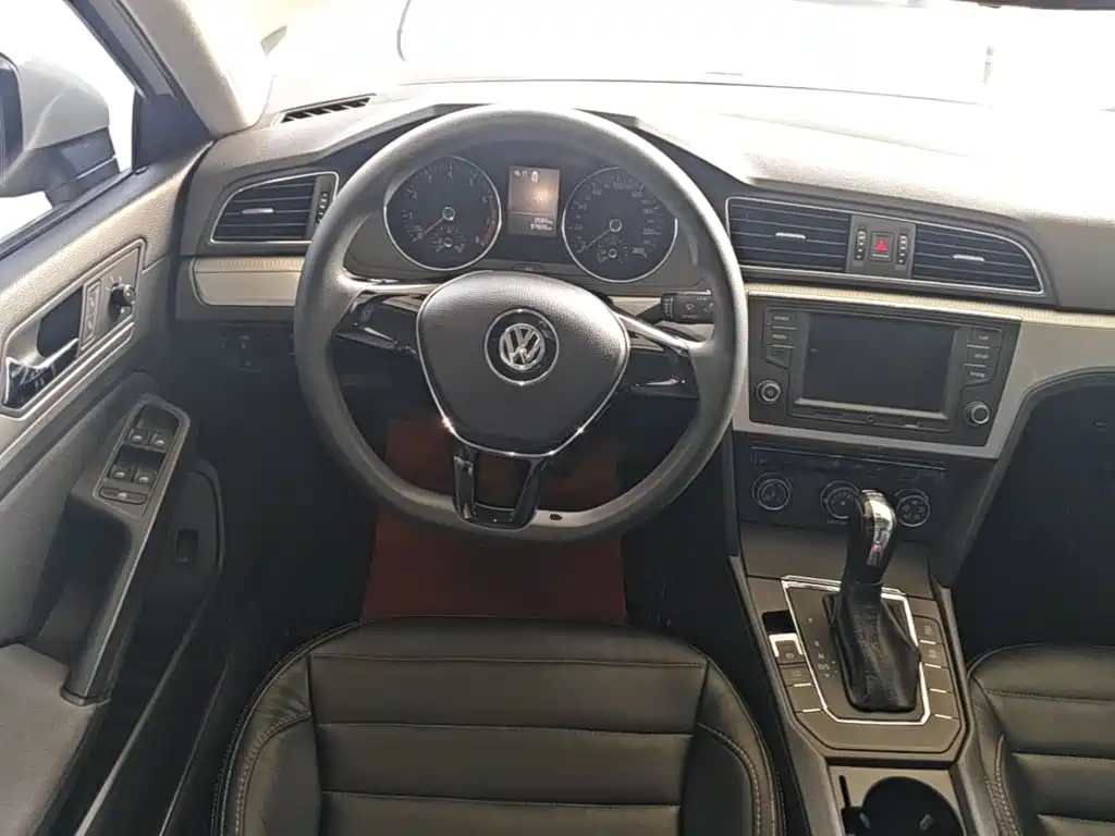 Volkswagen Lamando — миниатюра 11