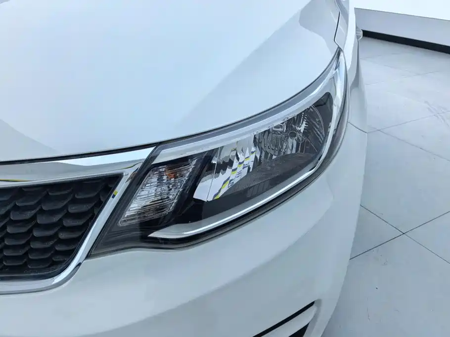 Kia K2 — миниатюра 5