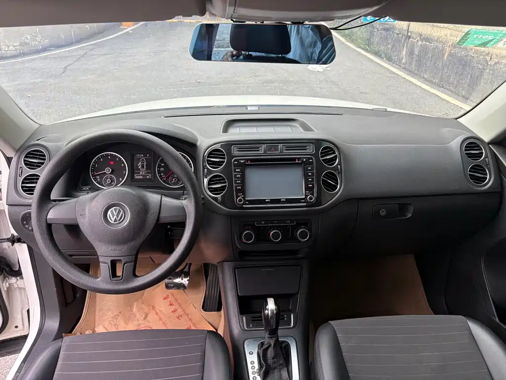 Volkswagen Tiguan — миниатюра 9