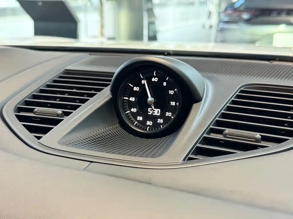 Porsche Panamera — миниатюра 6
