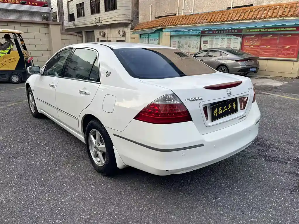 Honda Accord — миниатюра 7