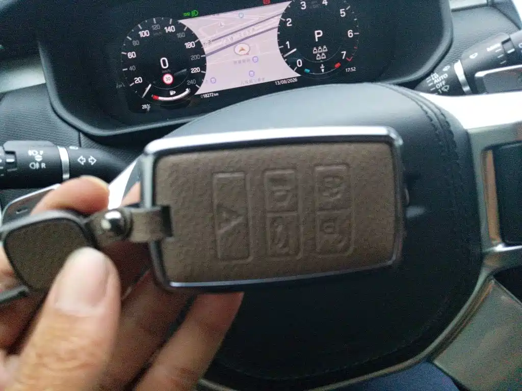 Land Rover Discovery — миниатюра 12