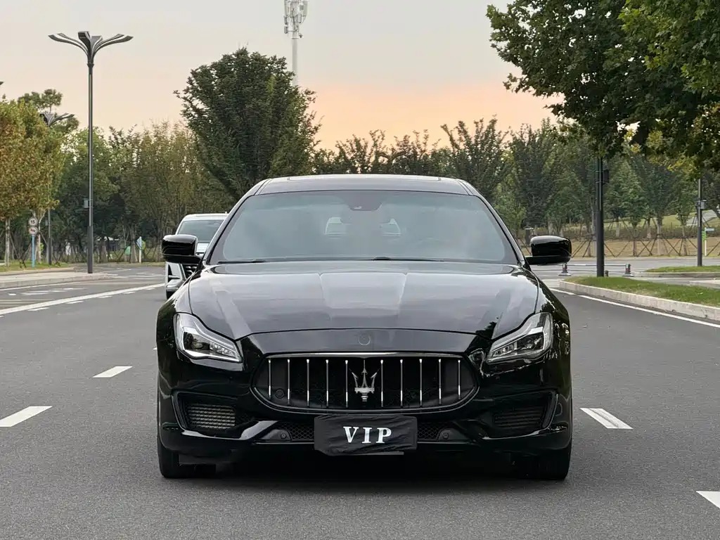 Maserati Quattroporte — миниатюра 2