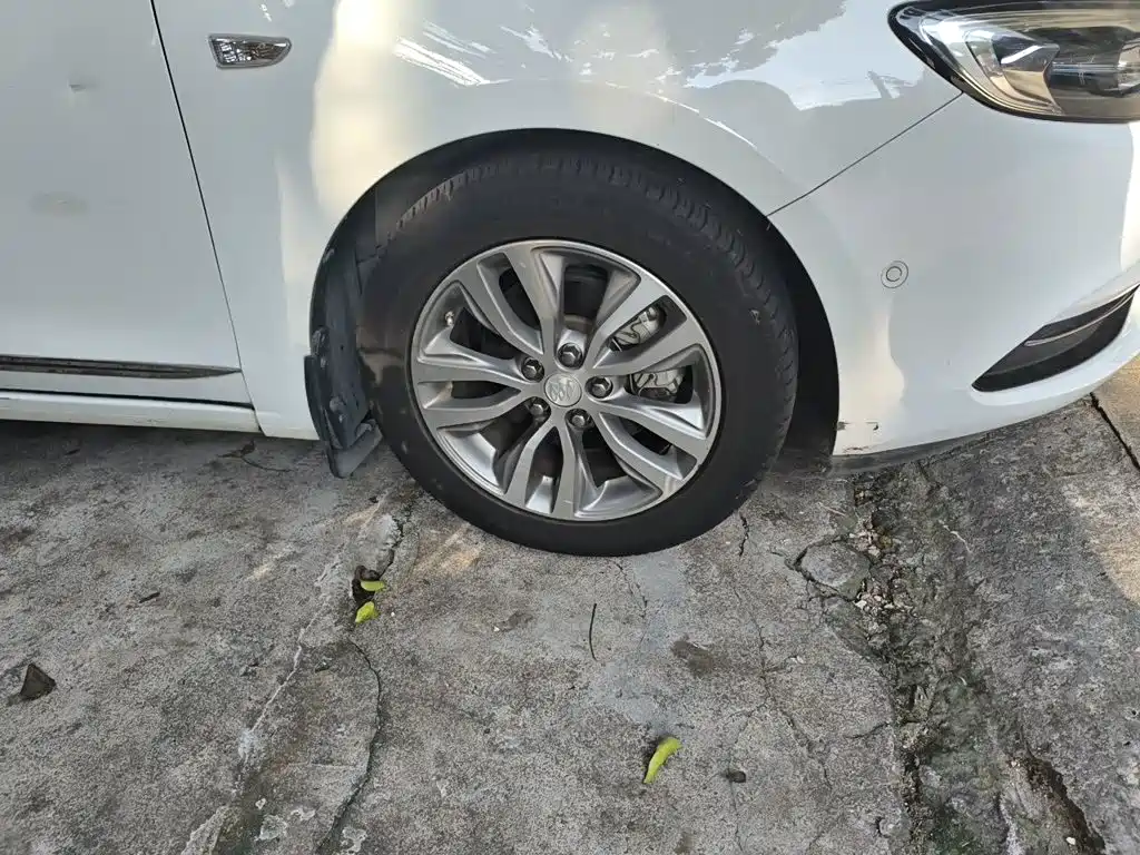 Buick Excelle — миниатюра 24