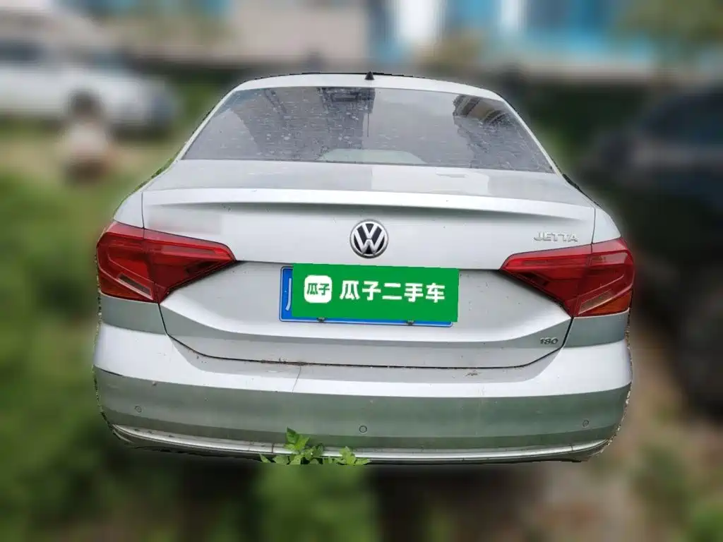 Volkswagen Jetta — миниатюра 3