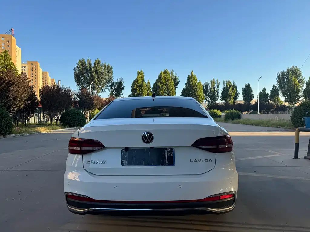 Volkswagen Lavida — миниатюра 12