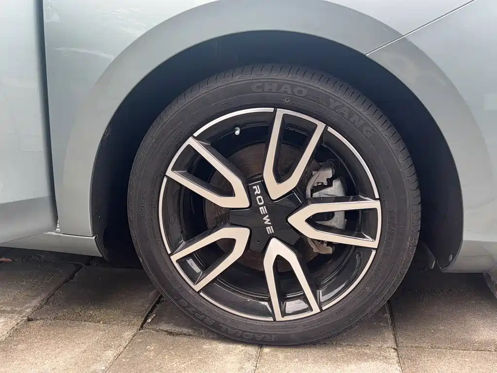 Roewe Young Wai D6 — миниатюра 4