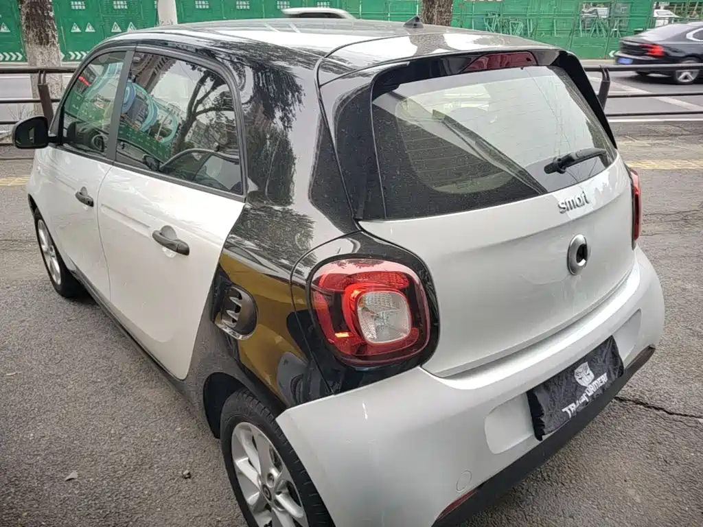 smart Smart Forfour — миниатюра 5
