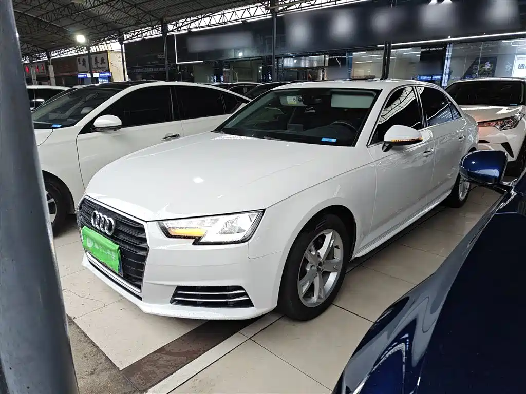 Audi A4L 2019