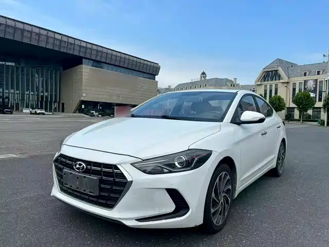 Hyundai Elantra Langdong