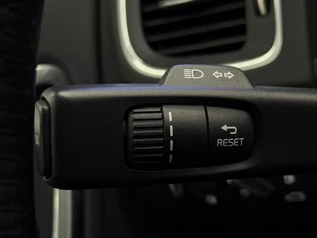 VOLVO S60 PLUG IN HYBRID