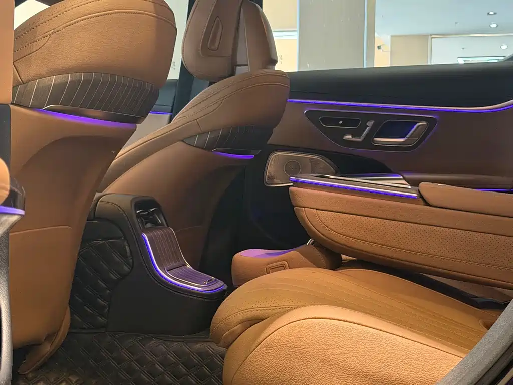 Mercedes-Benz E-Class E 2024 E 300 L Luxury