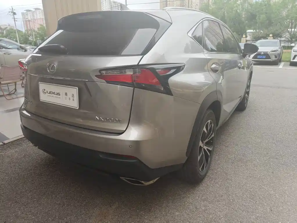Lexus NX — миниатюра 6