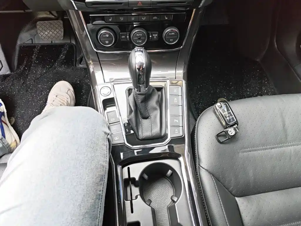 Volkswagen Passat — миниатюра 10