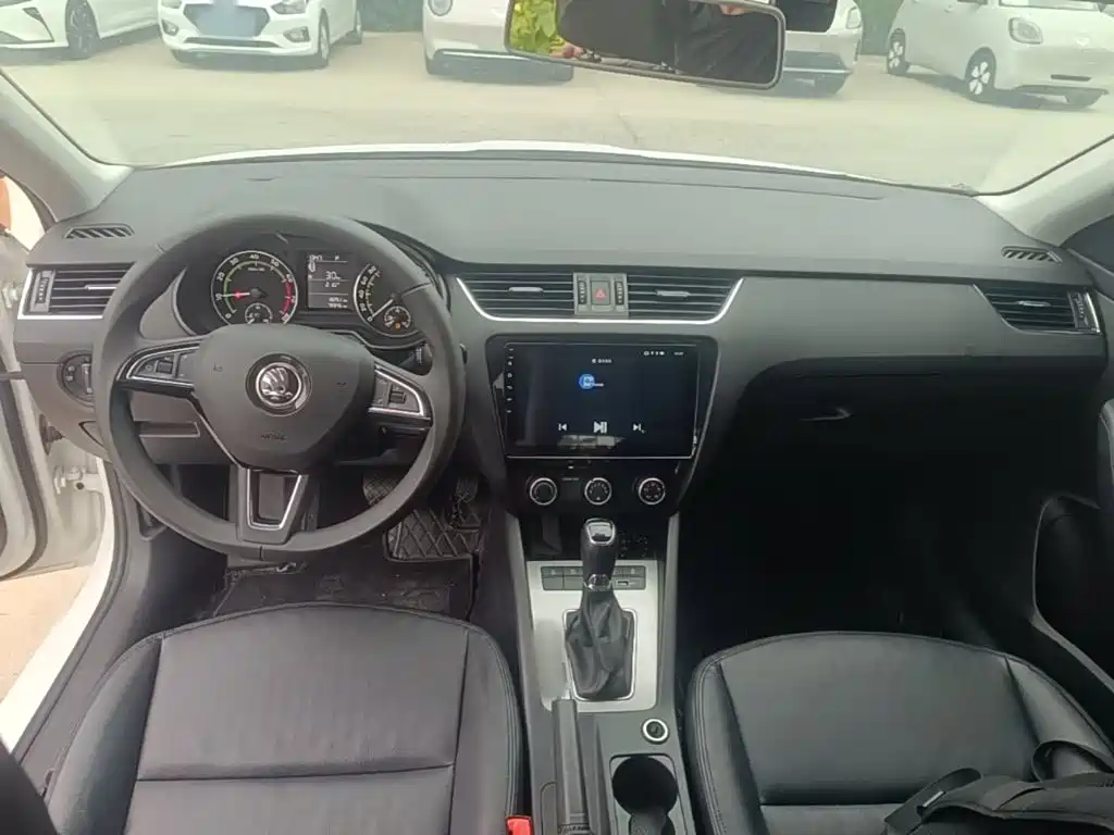 Skoda Octavia — миниатюра 10