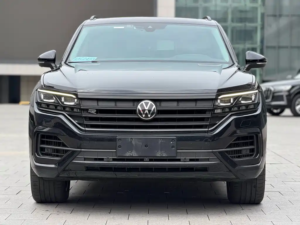 Volkswagen Touareg 2023 3.0TSI Sport