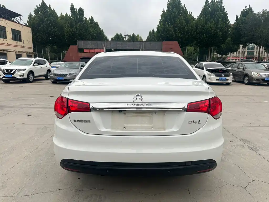 Citroen C4L — миниатюра 7