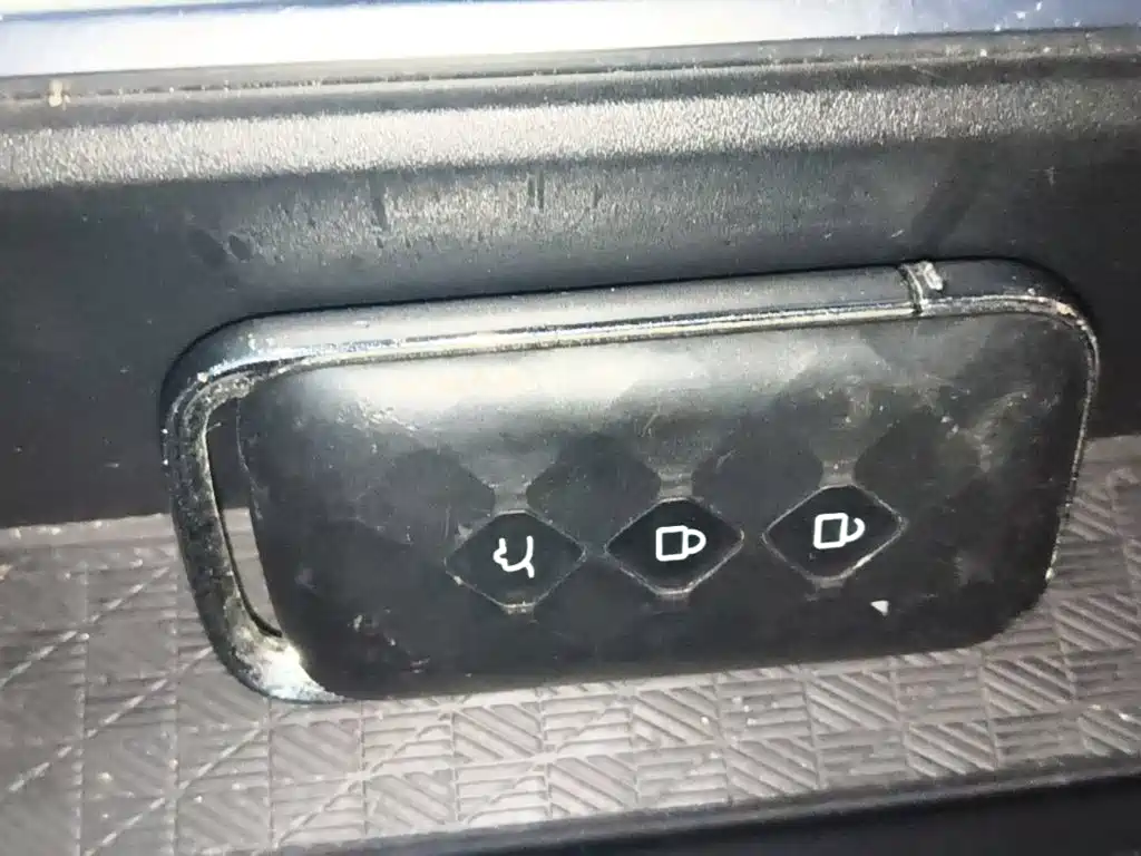 Wuling Jiachen — миниатюра 9