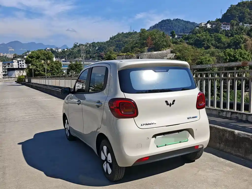 Wuling MINIEV — миниатюра 3