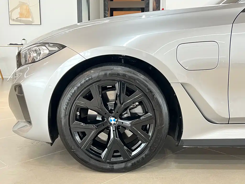 BMW i3 — миниатюра 4