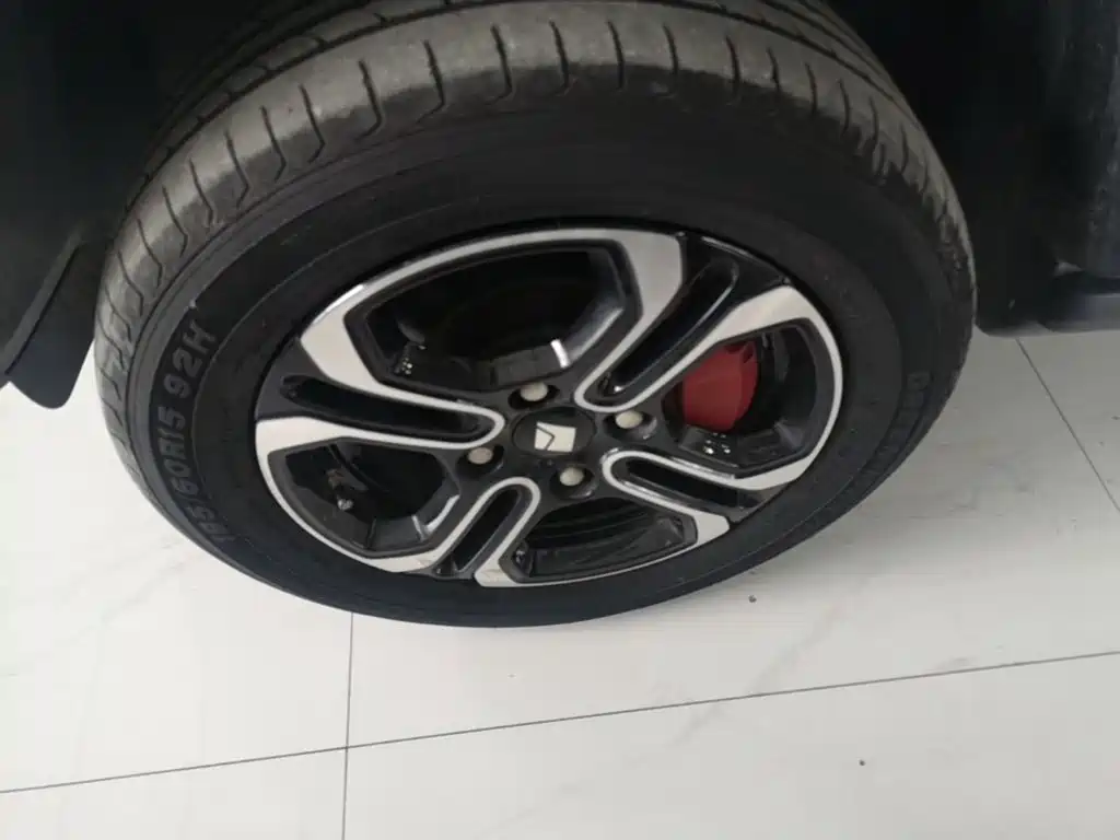 Baojun Yueye — миниатюра 23