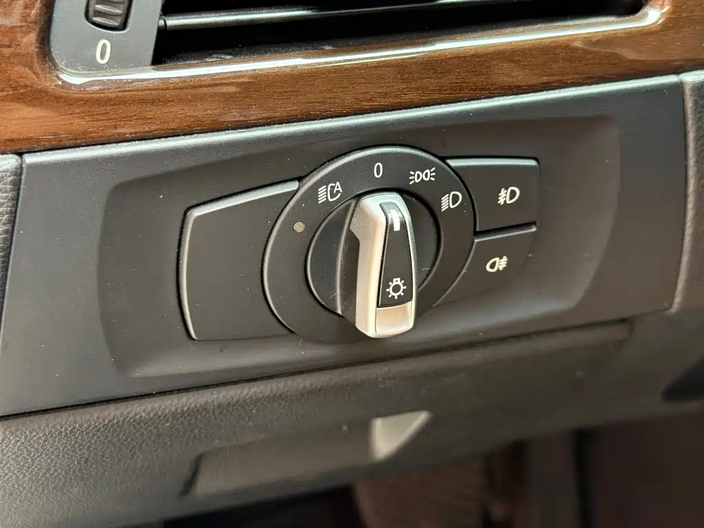 BMW 3 Series (Import) — миниатюра 12