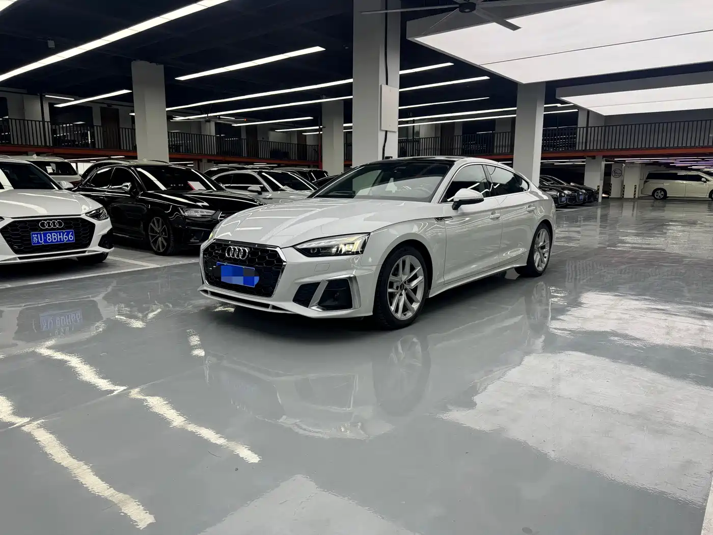 奥迪A5(进口) 2023款 Sportback 40 TFSI 时尚动感型 2023