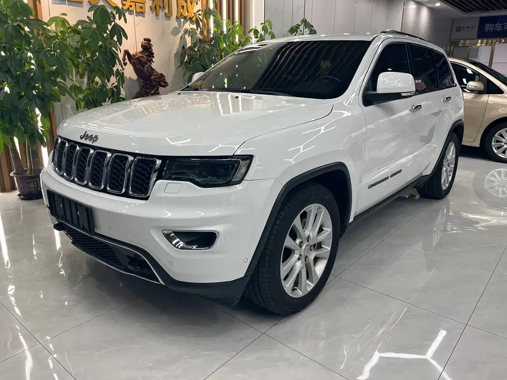 Jeep Grand Cherokee (Import)