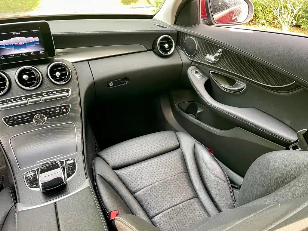 Mercedes-Benz C-Class — миниатюра 14
