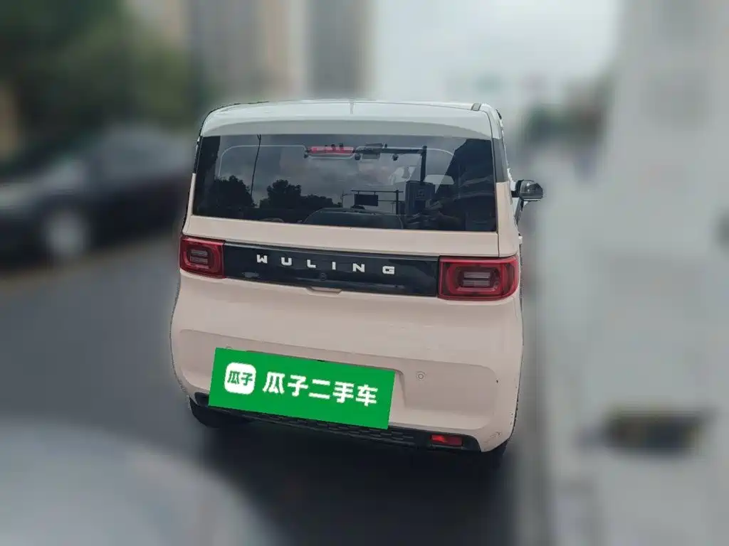 Wuling MINIEV — миниатюра 3