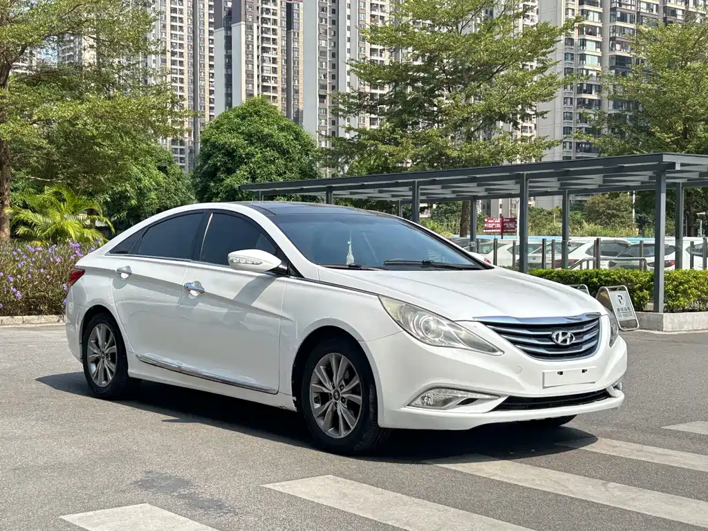 Hyundai Sonata — миниатюра 6