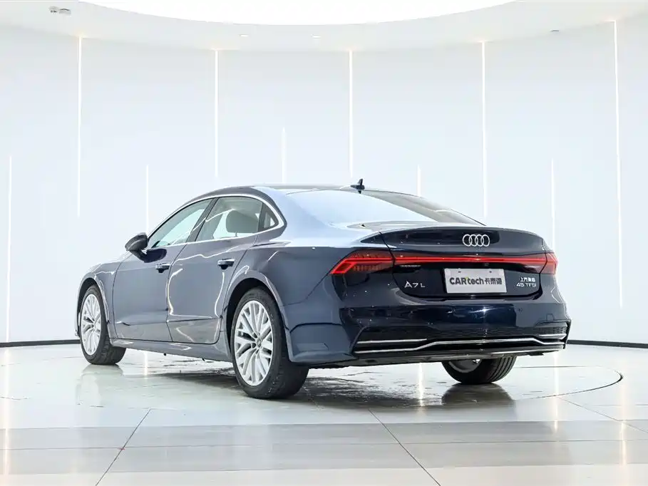 Audi A7L 2024 45TFSI S-line