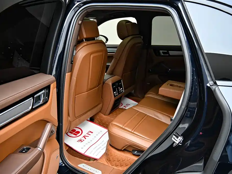 PORSCHE CAYENNE NEW ENERGY