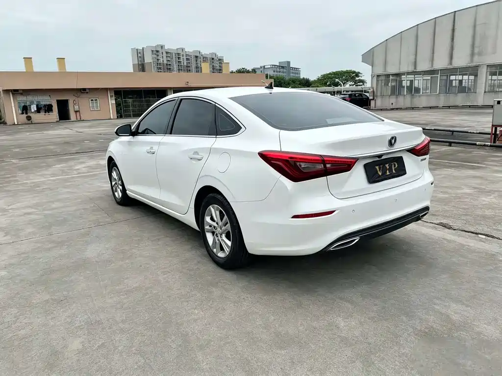 Changan Eado — миниатюра 9