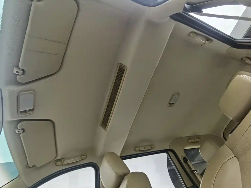 Wuling Hongguang — миниатюра 14
