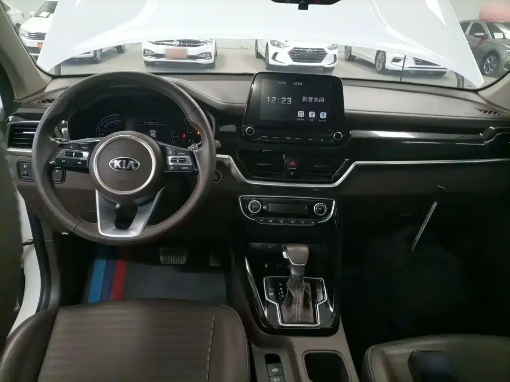 Kia Sportage — миниатюра 10