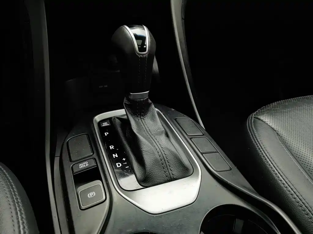 Hyundai Santa Fe — миниатюра 13