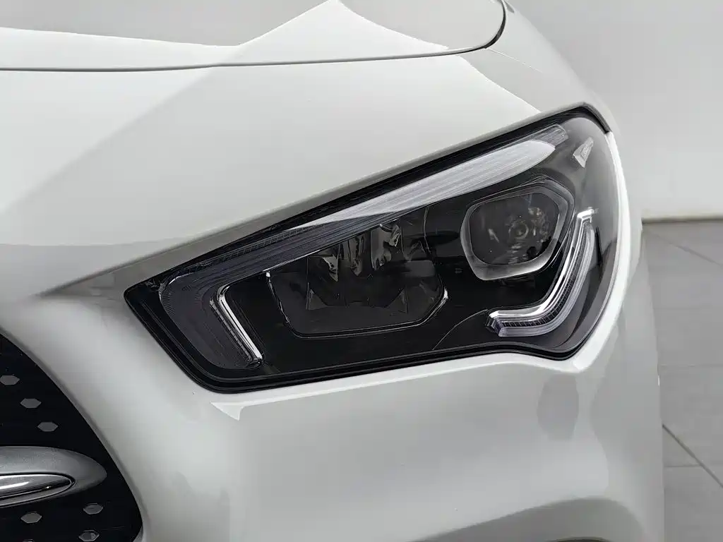 Mercedes-Benz CLA (Import) — миниатюра 7