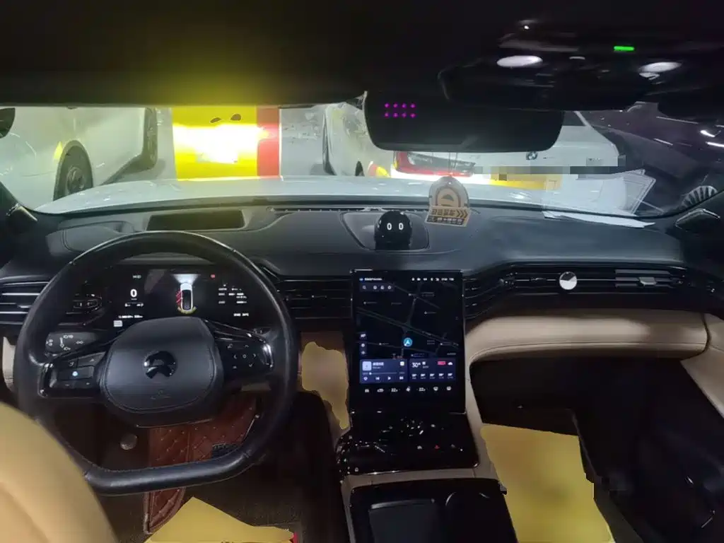 NIO ES8 — миниатюра 10