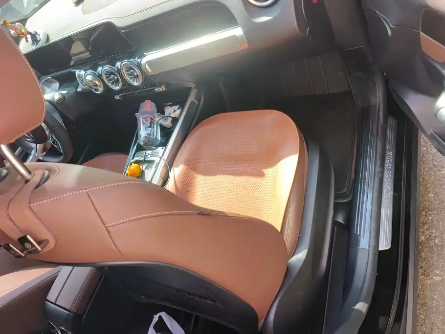 Mercedes-Benz GLB — миниатюра 8